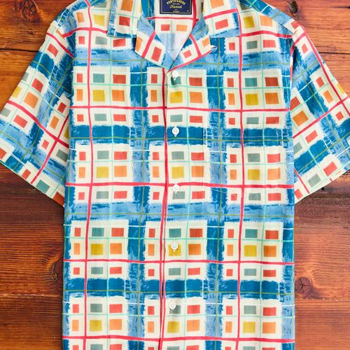 Color Case Button-Up Shirt in Blue