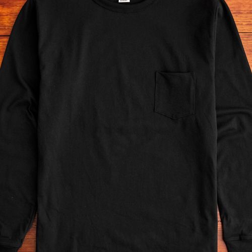 Long Sleeve Pocket T-Shirt in Black