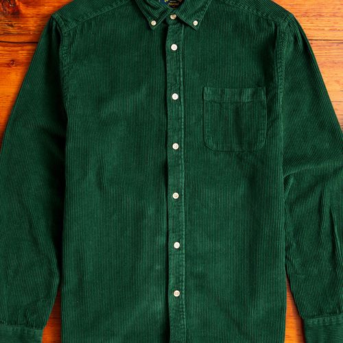 Lobo Button-Up Shirt in Green