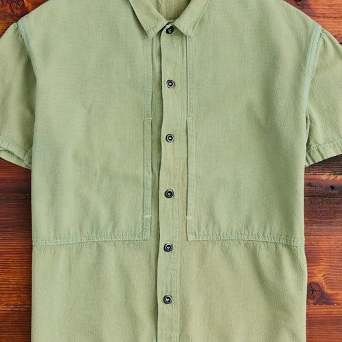 479 Short Sleeve Square Tail Yoke Shirt in Khaki