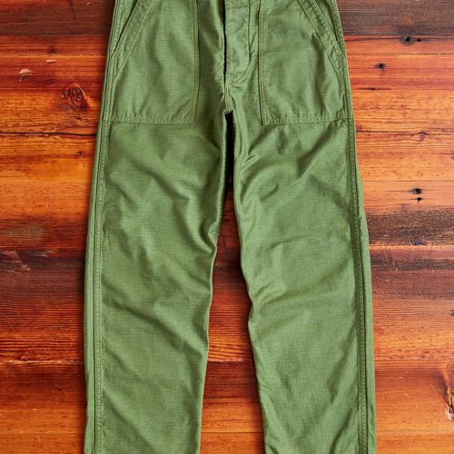 Straight Fit Fatigue Pants in Army