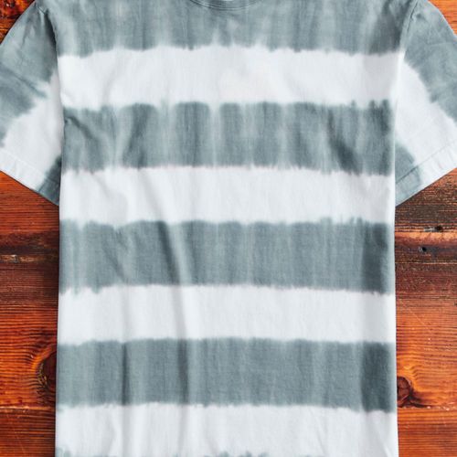 Stratum Tie-Dye Border T-Shirt in Grey