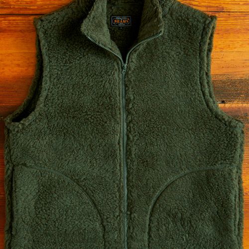 Stand Collar Boa Fleece Vest in Forest