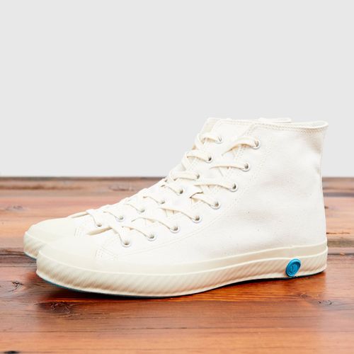 01JP High Top Sneaker in White